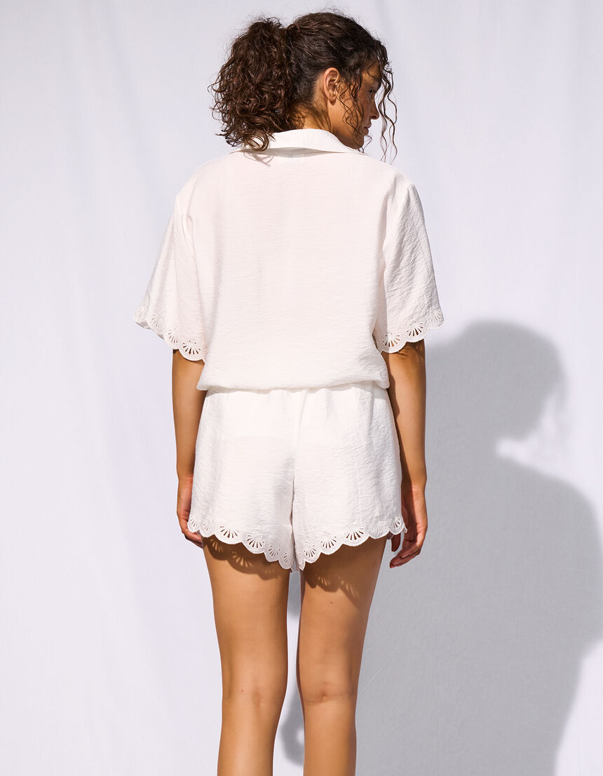 shorts with embroidery - 125 - offwhite